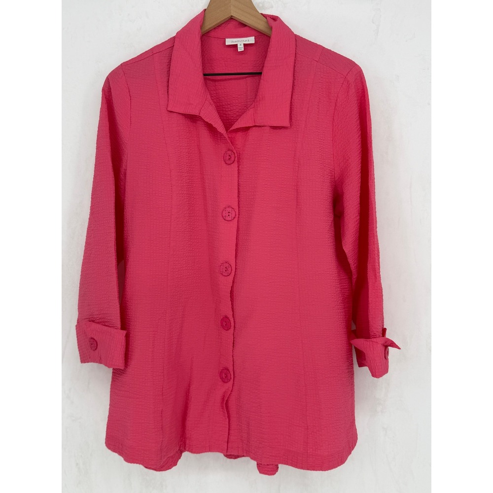 Habitat Button Up Shirt Size Medium Pink Textured Decorative Button Seersucker